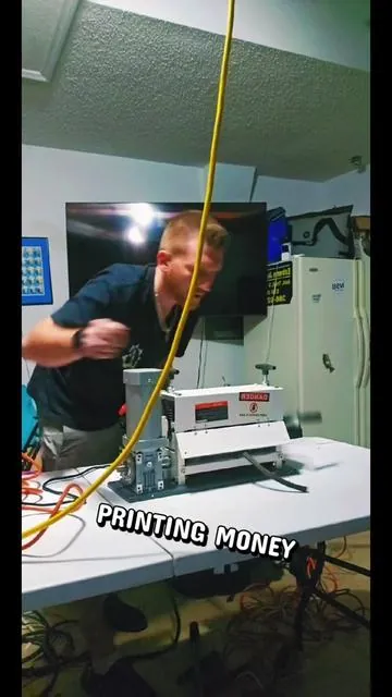 #wirestripping #copper #makemoney #wirestripmachine #tiktokshop 
