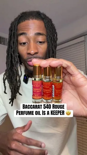 Baccarat 540 Rouge is a ever lasting scent that smells good 🤩 #baccaratrouge #baccaratrouge540 #perfumeoils #fragranceoils #perfumeoilcollection 