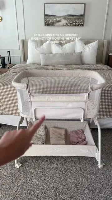 They have another one that you can rock too but there’s only a few left 🥲 @harppababy.us #bassinet #babytok #harppababy #MomsofTikTok #babyregistry 