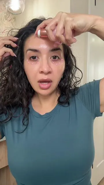 My glass skin cocktail 🍸 #tiktokshopcreatorpicks #medicube #pdrn #salmondna #kbeauty 