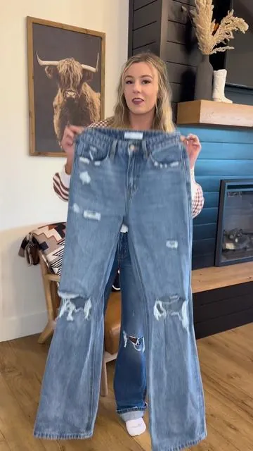 I LOVE these jeans so much!! 😍 They are hands down my new favorites!  #jeans #denim #flyingmonkey #bluejeans #tiktokshopcreatorpicks 