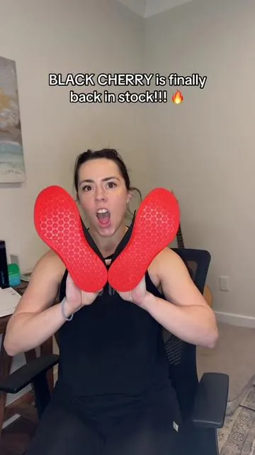 If you missed them last time, don’t miss it again! 🖤🍒 @NOBULL #tiktokshopcreatorpicks #tiktokshopstockup #nobull #gymtok #gymshoes 