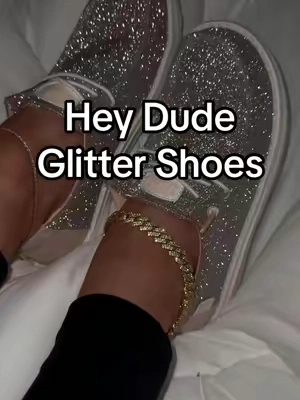 Sparkle but make it comfy ✨

The Hey Dude Wendy Glitter are giving main character energy… but still feel like you’re wearing slippers

#heydude #heydudeglitter #womensheydude #glitterheydude #tiktokshopcreatorpicks @HeyDude 
