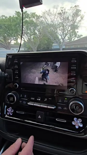 Reproductora para carros camiones y todo lo demas #carro #camion #camioneta #auto #pantalla 