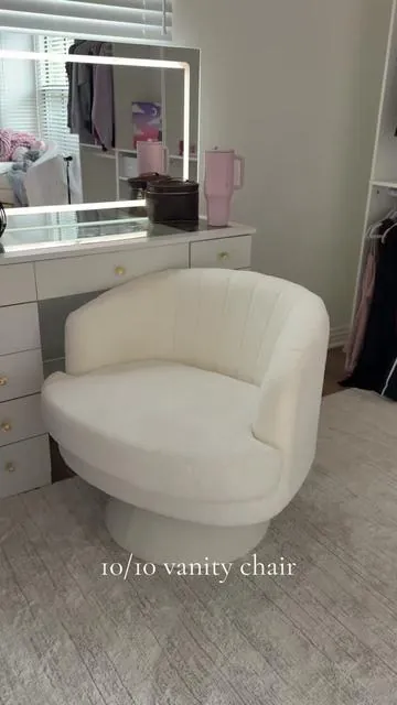 this chair completely elevates my vanity 🤩🤍