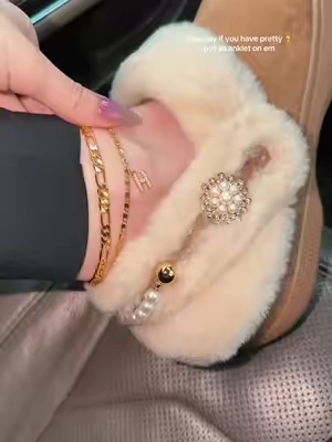 Pt. 283: & that’s why I put on 2 🙂‍↕️ #anklet #fashion #style #jewelry #fyp 