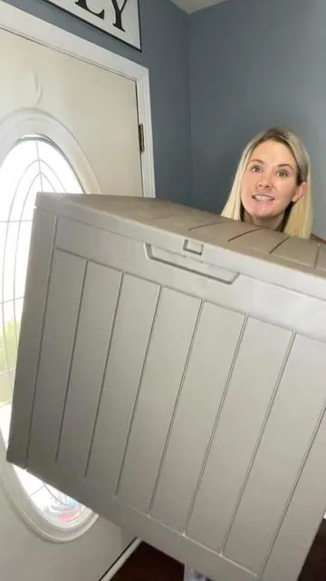 Such a deal and you can get so many uses out of this! 👌🏼 #outdoor #storage #weatherproof #sturdy #packages