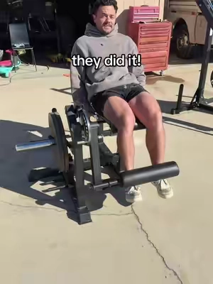 3-in-1 Leg extension machine from Ritfit is such a good home gym addition👌🏼