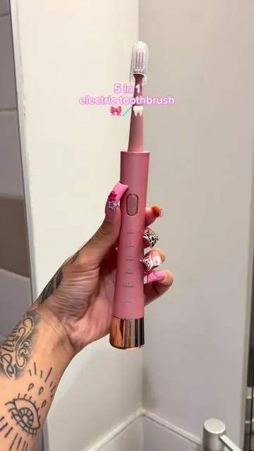 this toothbrush is amazing!!! & so cute 🎀 #toothbrush #dental #teeth 