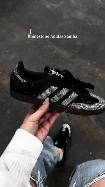 Sizes are selling out ⬆️ #rhinestoneadidas #adidassamba #rhinestone #trendy #womenshoes 