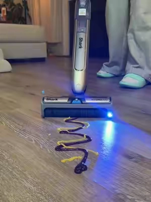 Why vacuum and mop separately when you can do both at the same time? The Shark HydroDuo Vac Mop is the way to go!👏🏼 #sharkhydroduo #cleaning #mopping #vacuummop
#wetdryvacuumcleaner 