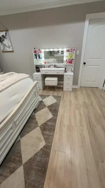 #makeupvanity #vanity #vanitydesk 