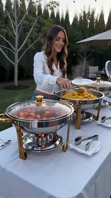 The best part of hosting?Every bite, still warm. ✨ The SECOND best part?Easy clean + folds flat to hide. 🧼 👇 Parties are fun. Cleanup should be too. #chafingdishbuffetset #foodwarmers #hostinghacksp #partyessentialsplug #kitchengadgets2023