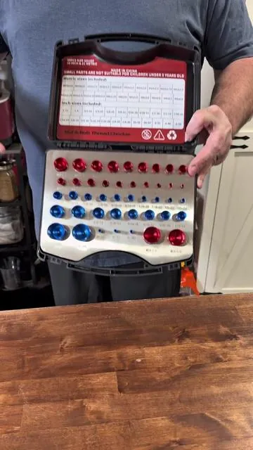Identify bolt and nut sizes instantly with the Snapfixmate 44PCS Nut & Bolt Thread Checker 🔧 Designed with both inch and metric sizes, this easy-to-use thread gauge helps you quickly match threads for repairs and projects. Perfect for home garages, mechanics, and DIY enthusiasts, and it comes with a handy toolbox for organized storage. #tools #mechanic #diy #tiktokshopstockup #tiktokshopcreatorpicks 