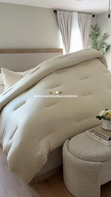 this color is stunningg✨🤎 for all the neutral lovers, the viral marshmellow comforter is now in sand.. and I have a feeling it’ll go fast ☁️ #mellowsleep #marshmellowcomforter #comforter #bedding #neutralaesthetic @Mellow Sleep 