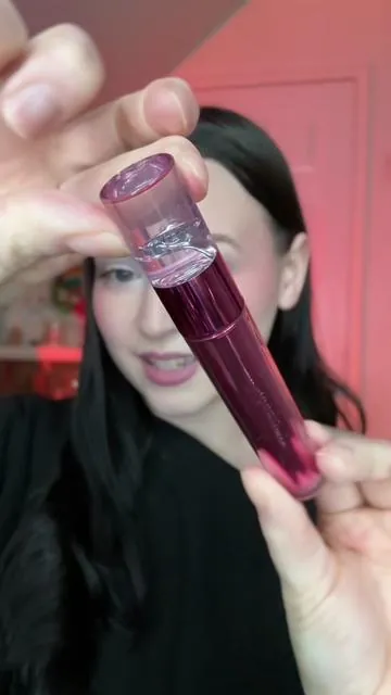 HOW does it do that?! #liptint #lipstain #tiktokshopstockup #tiktokshopcreatorpicks #mattelip