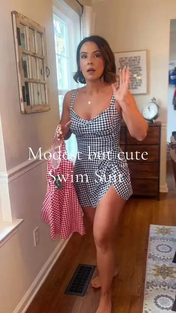 Great option for a modest bathing suit and it’s still super cute! @bloomingjelly_us #bloomingjelly #bathingsuit #swimsuit #modestswimwear #swimdress 