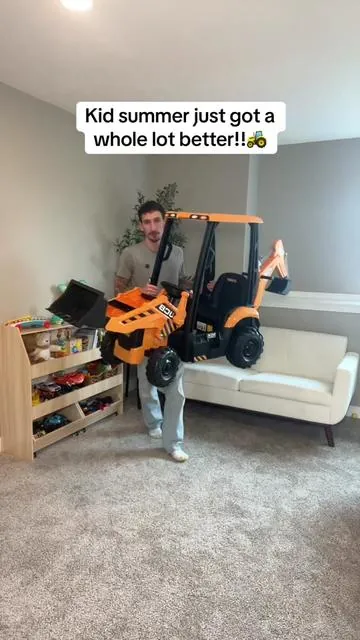 Independent play that will actually teach them new skills this summer!! 🚜 #kidstoys #kids #momsoftiktok #toddler #parents 