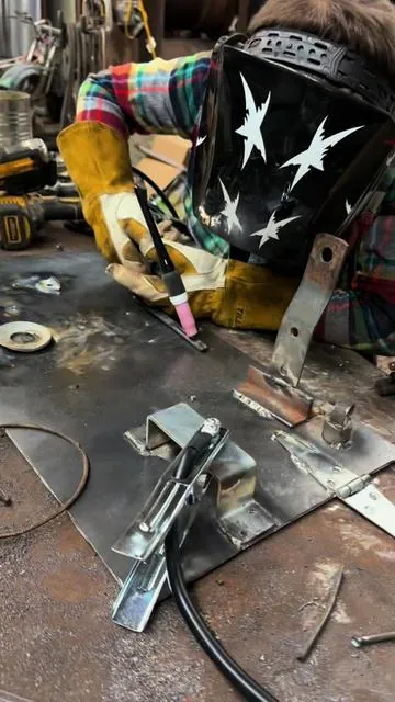 MCT-520 Plasma Cutter/MIG/TIG/Stick welder combination that is one very nice package for the price!  #welder #welding #plasmacutter #weldernation #metalart @YesWelder @YesWelder Store @smiles_by_amy 
