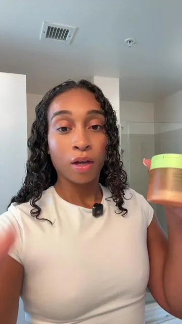 I just have one question… HOW are yall using half a pad for your FULL FACE🤣😩😩?! 