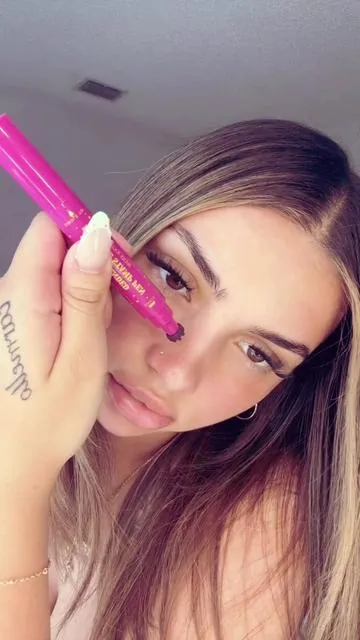 freckles and a tan>> #fyp #foryou #tiktok #makeup #freckles 