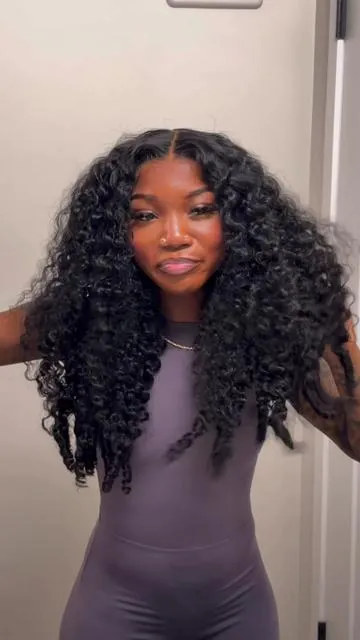 Burmese Curls >>> Easy to Slay🥰 @sterlyhair_shop #sterlyhair#sterly#burmesecurlywig#gluelesswig #TikTokshop 