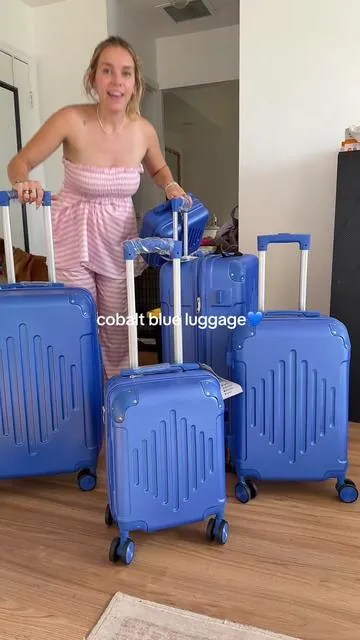 The blue tho 💙🤌🏻 #luggageset #luggae #blueluggage #tiktokshopspringglowup 