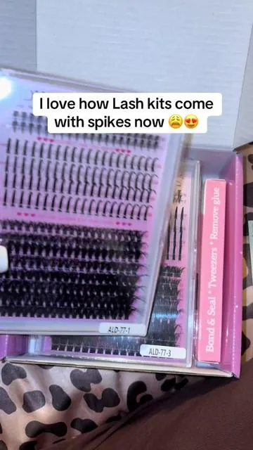 S/o to whoever idea it was to start adding spikes to the lash cluster kits😩😩 #lashclusters #clusterlashes #diygirly 