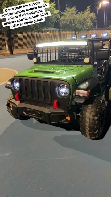 Carro todo terreno con control remoto batería de 24 voltios 4x4 2 asientos estéreo con Bluetooth $230 dólares envío gratis #tiktokshop #tiktokmademebuyit #kidsride #kidscar #carroelectriconiños 