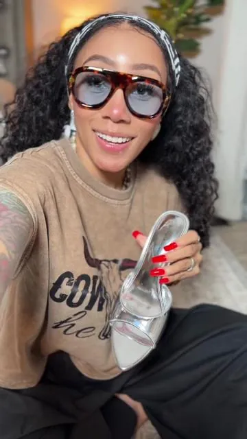 kitten heels ✨ comfy, chic, and made to elevate every spring & summer look. Walk all day, slay all night 💁‍♀️ #SilverHeels #KittenHeels #SpringStyle #SummerFits #OOTD    
