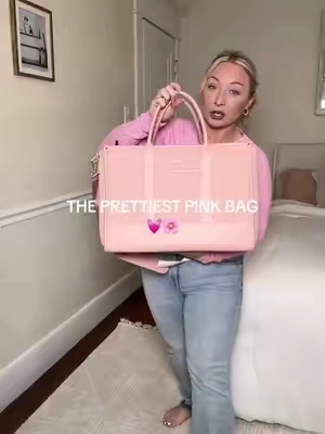 I can see why everyone’s talking about it ✨ #laptopbag #lovevook #workbag #schoolbag #womensbag 