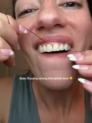 Okay who knew expanding floss was a thing because I didn’t until now and I’ll never not use this floss after trying it because damn it got all the nasties out from under my gums 😭 #expandingfloss #nobsfloss #floss #betterbiom 