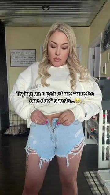 When you finally got into your “maybe one day” jean shorts again!!!! @Kind Patches USA #tiktokshopspringglowup #kindpatches #happyburnbundle #metabolictrio 