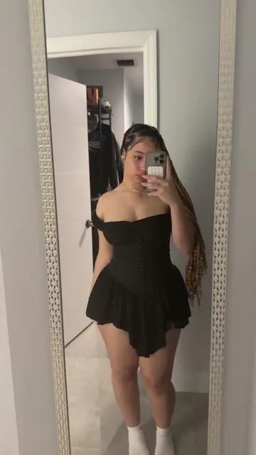 @Floerns 🖤        #foryou #fyp #dress #oufit #dark 