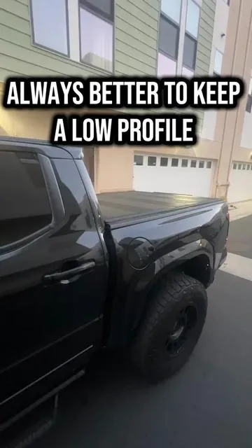 Makes your truck look clean, highly secure and big savings @Yitamotor bed cover does it all! #tacoma #toyotatacoma #tiktokshopfinds #tiktokshopfinds #truckbedcover 