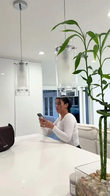 Con esta cámara de @tapo.us estoy al pendiente de todo sin necesidad de estar allí. Te la recomiendo un montón #tapo #securitycamera  #livewhatmatters #tapolife  #homesecurity 