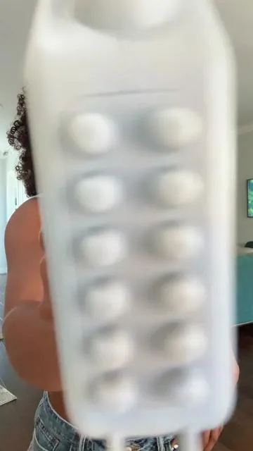 Probando esta máquina de masaje MERACH 😮‍🔥 Perfecta para relajar músculos, dolor y usar en TODO el cuerpo 💆🏾‍♀️✨#thankstomyfollowers😇 #gymgirl #fitnessrecovery #workoutroutine #gymmusthaves @Merach fitness 