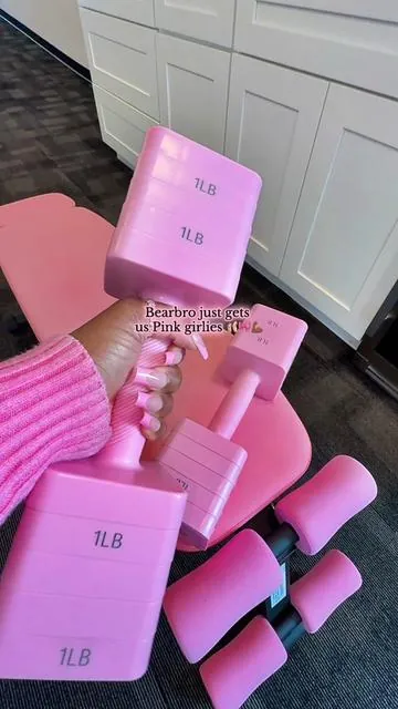 Pink exercise equipment is life @Bearbro Fitness Studio #workoutbench #weightbench #weightlifting #pinkaesthetic #fitnessjourney 
