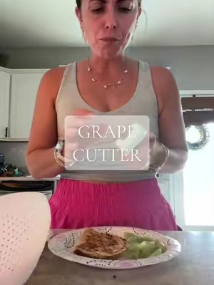 Replying to @Sadiesue  Y'all just be sayin stuff without knowing anything huh.  #grapecutter #fortoddlers #toddlermom #fruit #kitchengadgets 