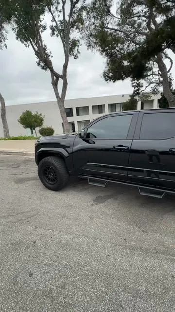 If you’re looking for a slightly more expensive but more premium bed cover look no further cause @Yitamotor killed it with this one. Fits 2016-2026 Tacoma!  #tacomabedcover #truck #tiktokshopfinds #tacoma #tiktokshopcreatorpicks 
