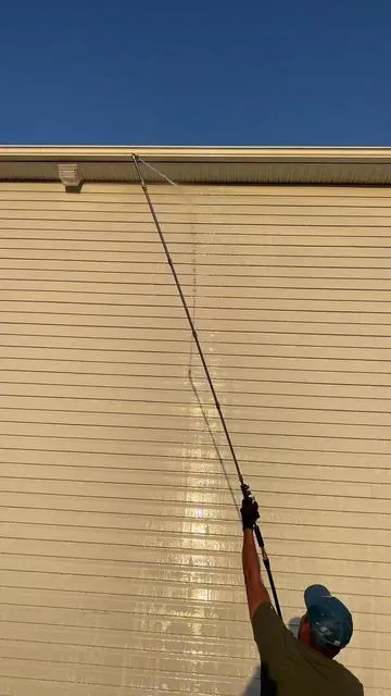 Pressure washer extention wand, does not come with pressure washer. Comes with 5 nozzle tips for different atomization. Great for reaching higher and curved Wanda for gutters. #pressurewasherextention #pressurewasherwands #pressurewashingtwostory #tools 