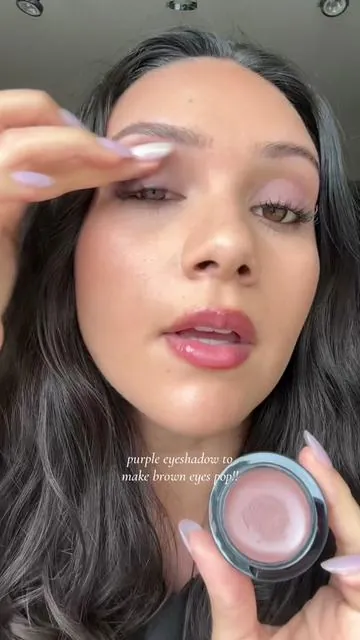 Merit’s eyeshadow in Social 🤎 @MERIT Beauty #merit #eyeshadow #eyeshdowtutorial #tiktokshopcreatorpicks 