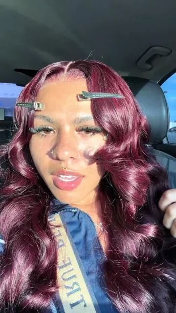 This eats so badddd like😍😍 (40% off rn) @Recoolhair #gluelesswig #wiginstall #wigs #tiktokshopwigs @Recoolhairshop 