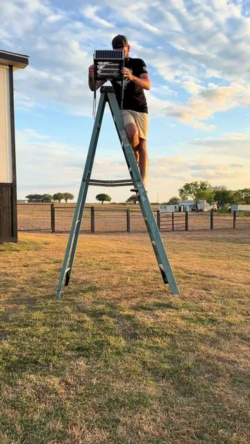 Mosquitos will never know what hit them! 🦟🥊⚡️ #bugzapper #tiktokshopcreatorpicks 