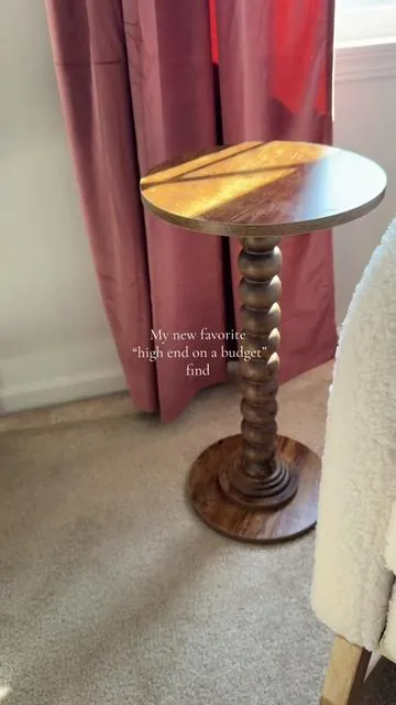 Absolutely obsessed. Luxury on a budget !! #endtable #sidetable #tiktokshoprestock #aprilrestock #luxuryonabudget 