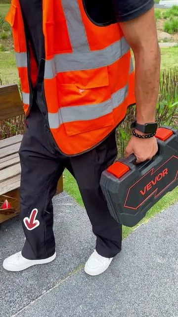 Stop struggling in tight spots! 🛑 This VEVOR flex-head set is a lifesaver. #mechanic #flexhead #wrench #vevorsuperbrandday #toolhacks