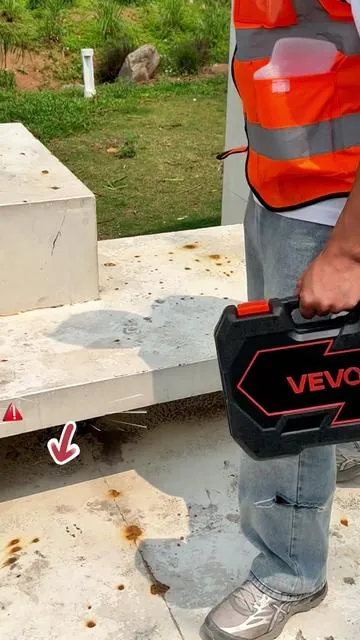 Never have to struggle with a fixed-head wrench in tight spaces again! 🔧🔄 #vevor #ratchetingwrench #flexhead #mechanictools #autorepair