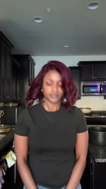 Yep. No more wig anxiety thanks to this wig grip 
#wiggrip #wiginfluencer #wiginstalltutorial #tiktokwigtok #wigtok 