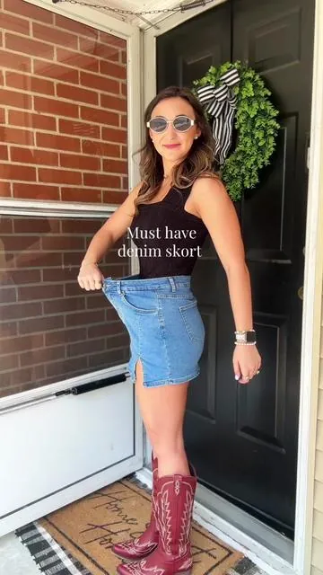 OBESESSED with this denim skort from @luvamia perfect for concerts, festivals, rodeos, or cute every day outfits! Absolute must for summer! 

#denimskort #denimskirt #concertoutfit #outfitinspo #tiktokshopcreatorpicks 