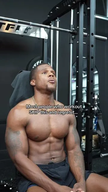 If you sweat a lot during workouts, you need this ASAP. Vital supplement for your health and hydration! #electrolytes #dehydration #electrolytepowder 